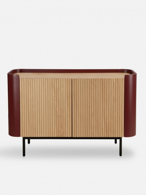 Riparia sideboard with 2 doors oak veneer and red lacquer finish with black metal legs 120 x 80 cm