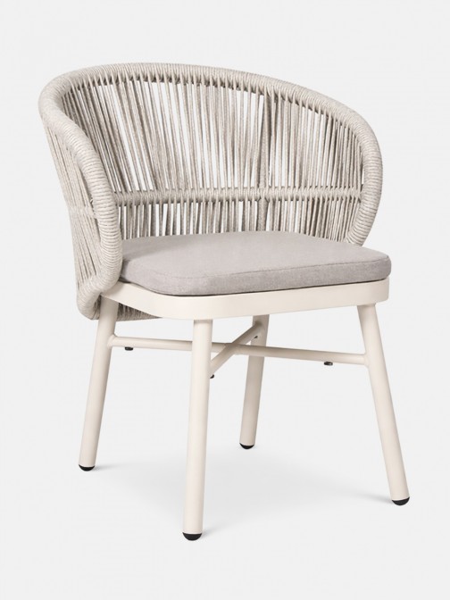 Trebbia light gray stackable outdoor chair in rope and aluminum