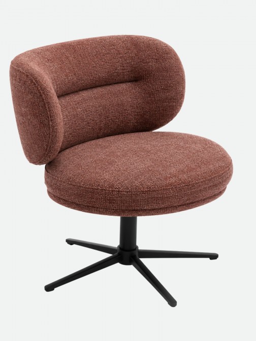 Silla Ranum tapizada en tela burdeos con base de metal negro