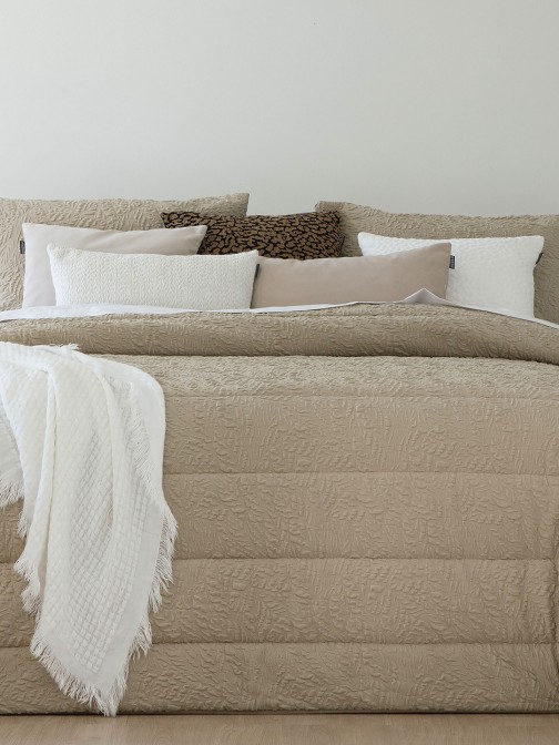Edredón Cama Doble Adara Beige