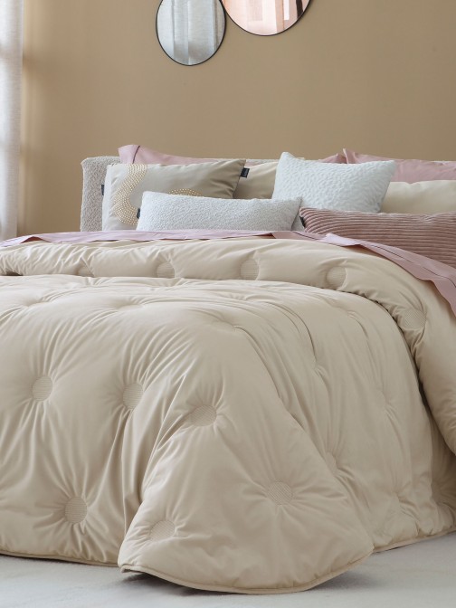 Edredn Cama Doble Odin Falso Liso Beige