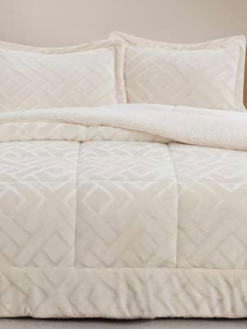 Zora Geometric Double Bed Bedspread with Sherpa Natural