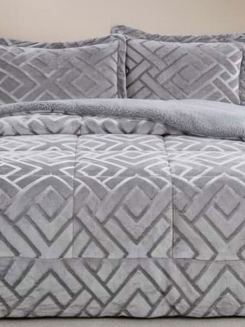 Zora Geometric Double Bed Bedspread with Sherpa Gray