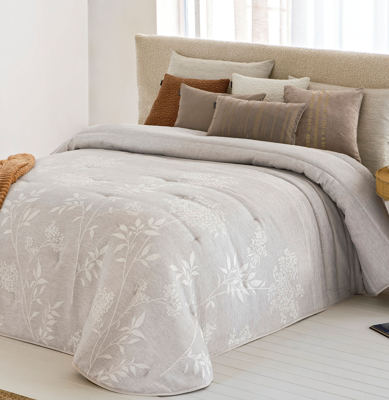 Colcha Cama de Casal Lima Floral Bege