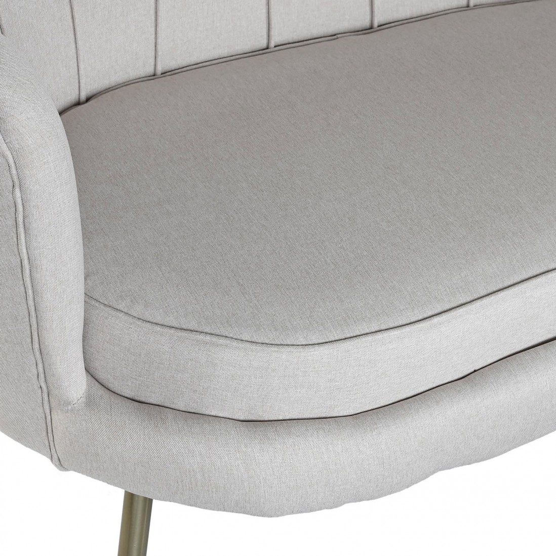 2 SEATER SOFA 945