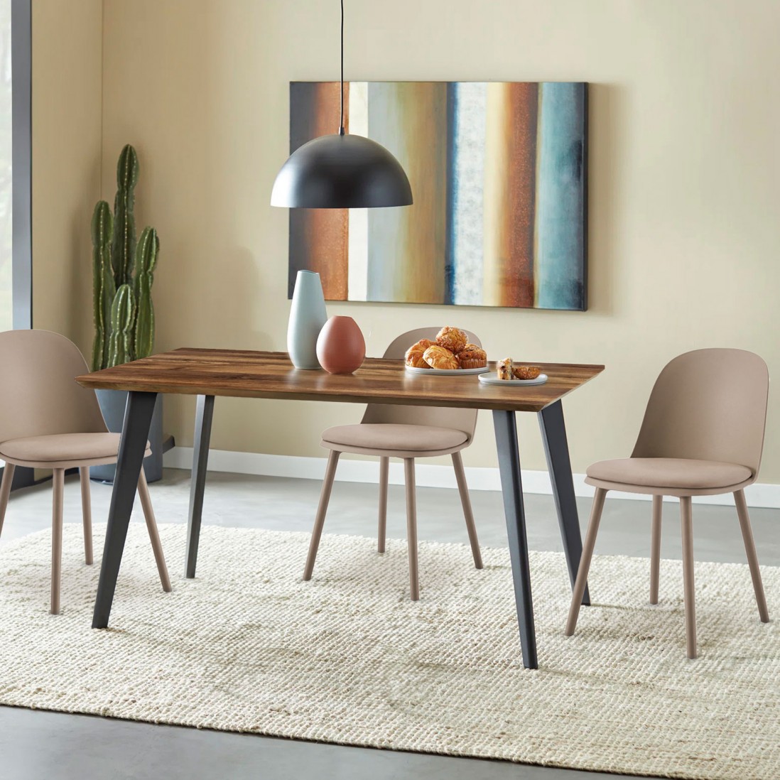 Tucana Dining Table