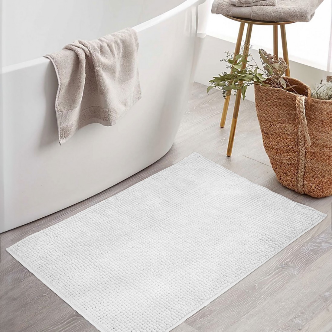 Vienciana Bath Rug White