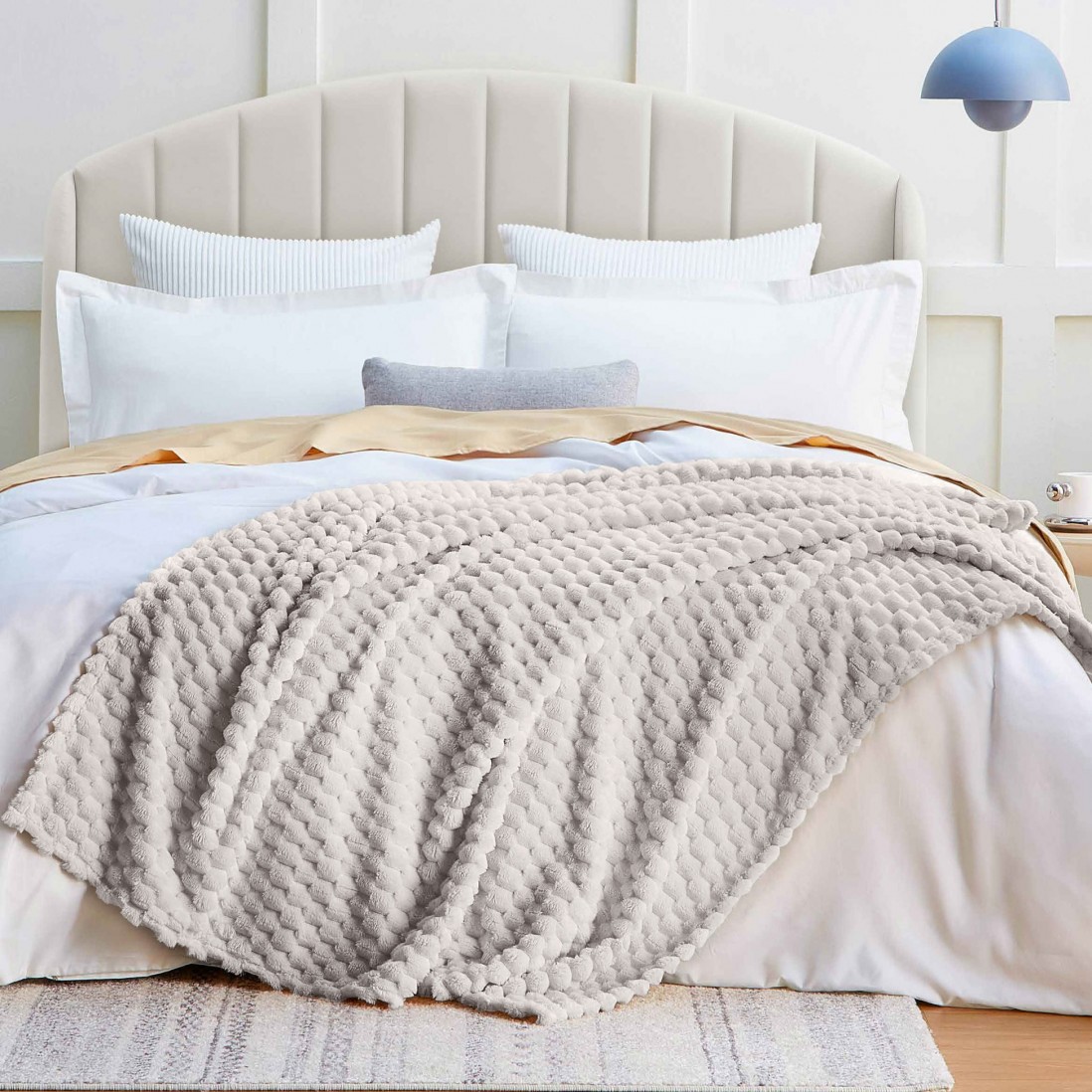 Harbin Blanket White