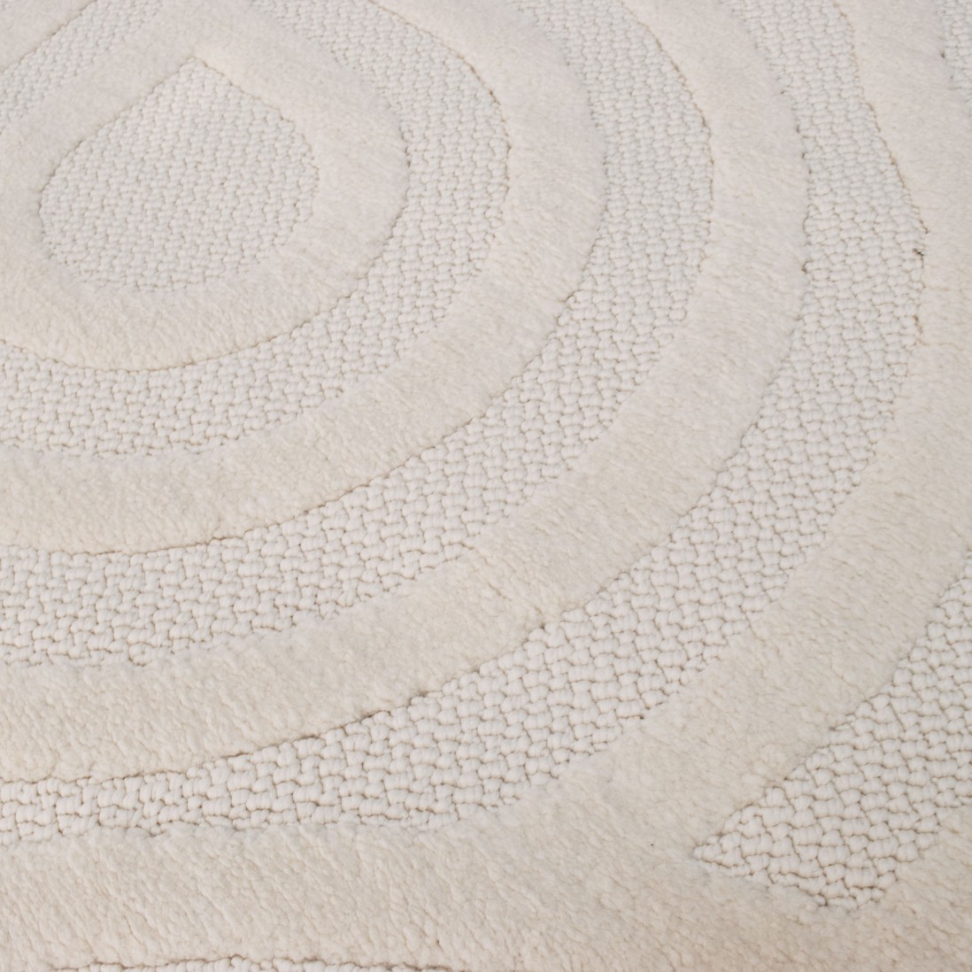 Geometric Area Rug Buckley 42317/060 Ivory White