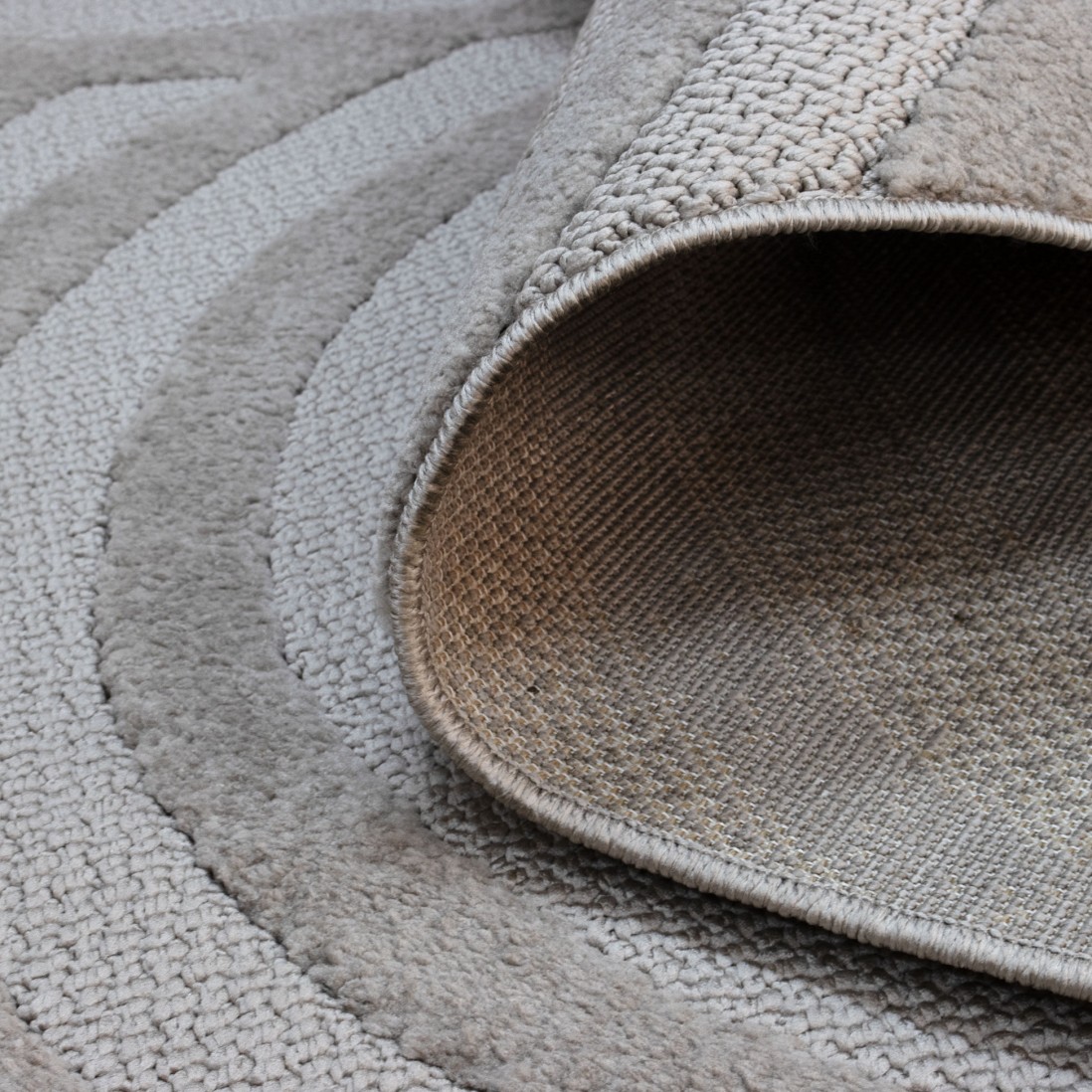 Geometric Area Rug Buckley 42317/070 Gray