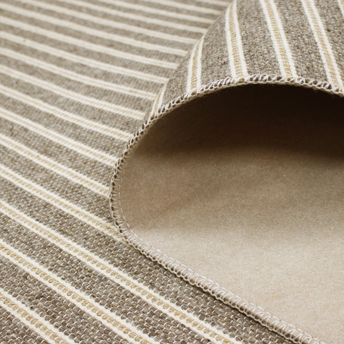 Geometric Area Rug Wooly 12101/680 Brown