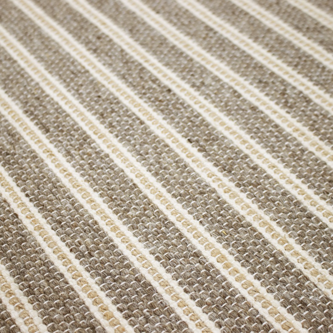 Geometric Area Rug Wooly 12101/680 Brown