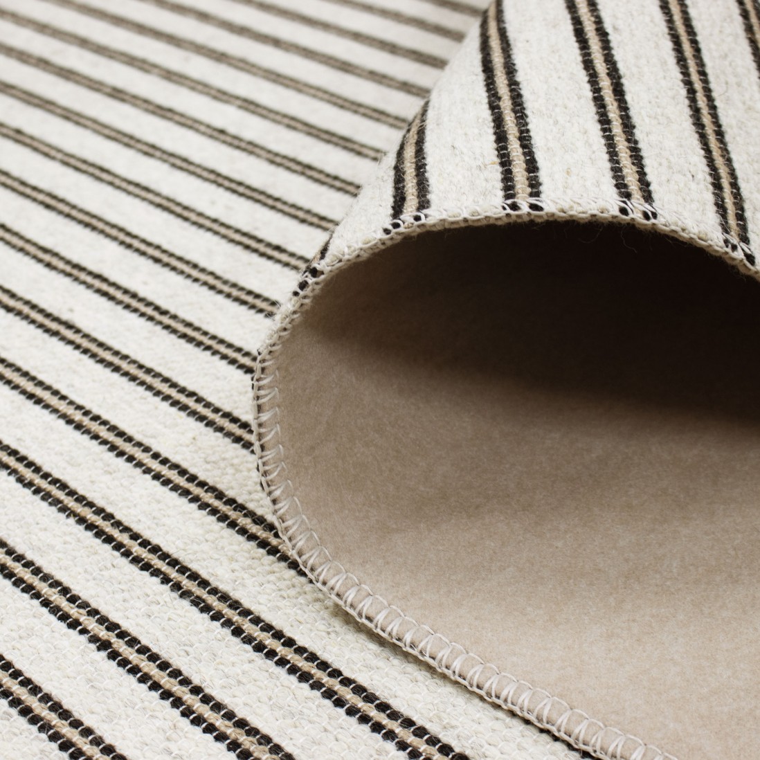 Geometric Area Rug Wooly 12101/350 Beige