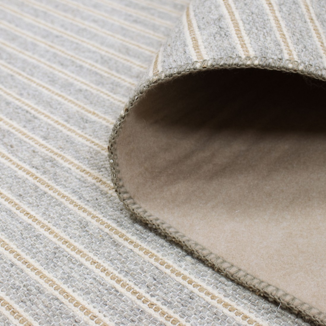 Geometric Area Rug Wooly 12101/670 Light Gray