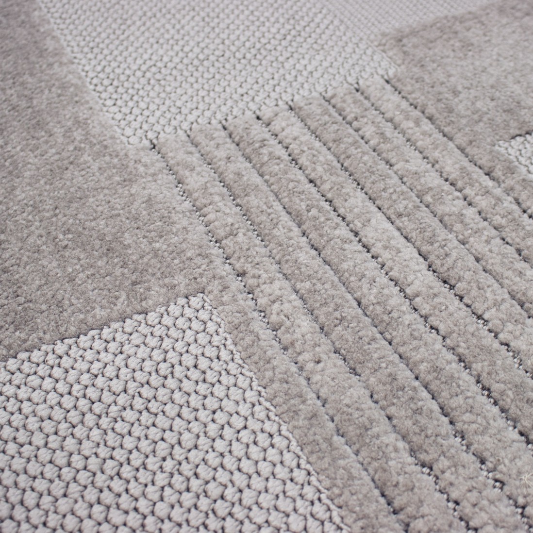 Geometric Area Rug Buckley 42323/070 Gray