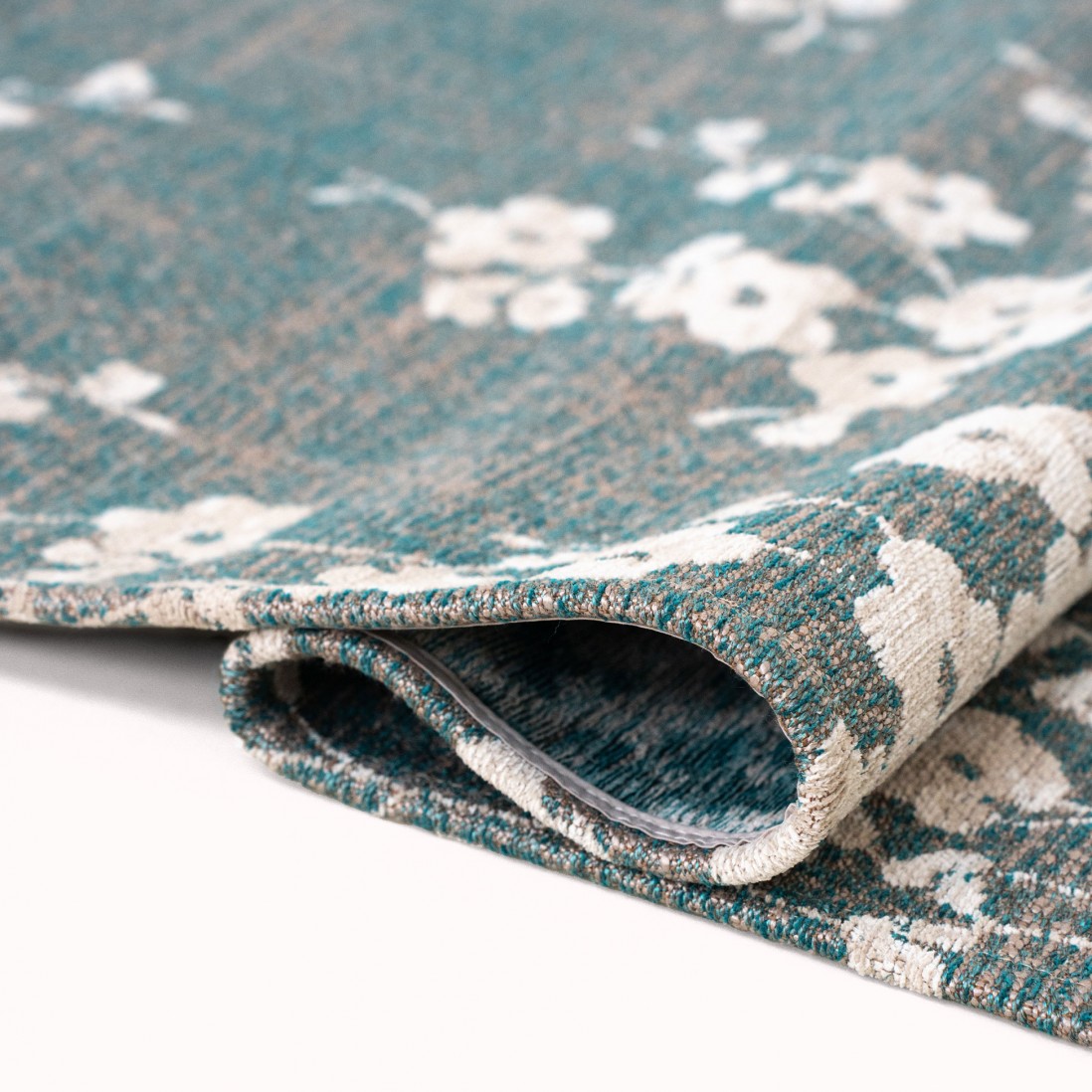 Modern Area Rug Almond Chenille 9850 Blue