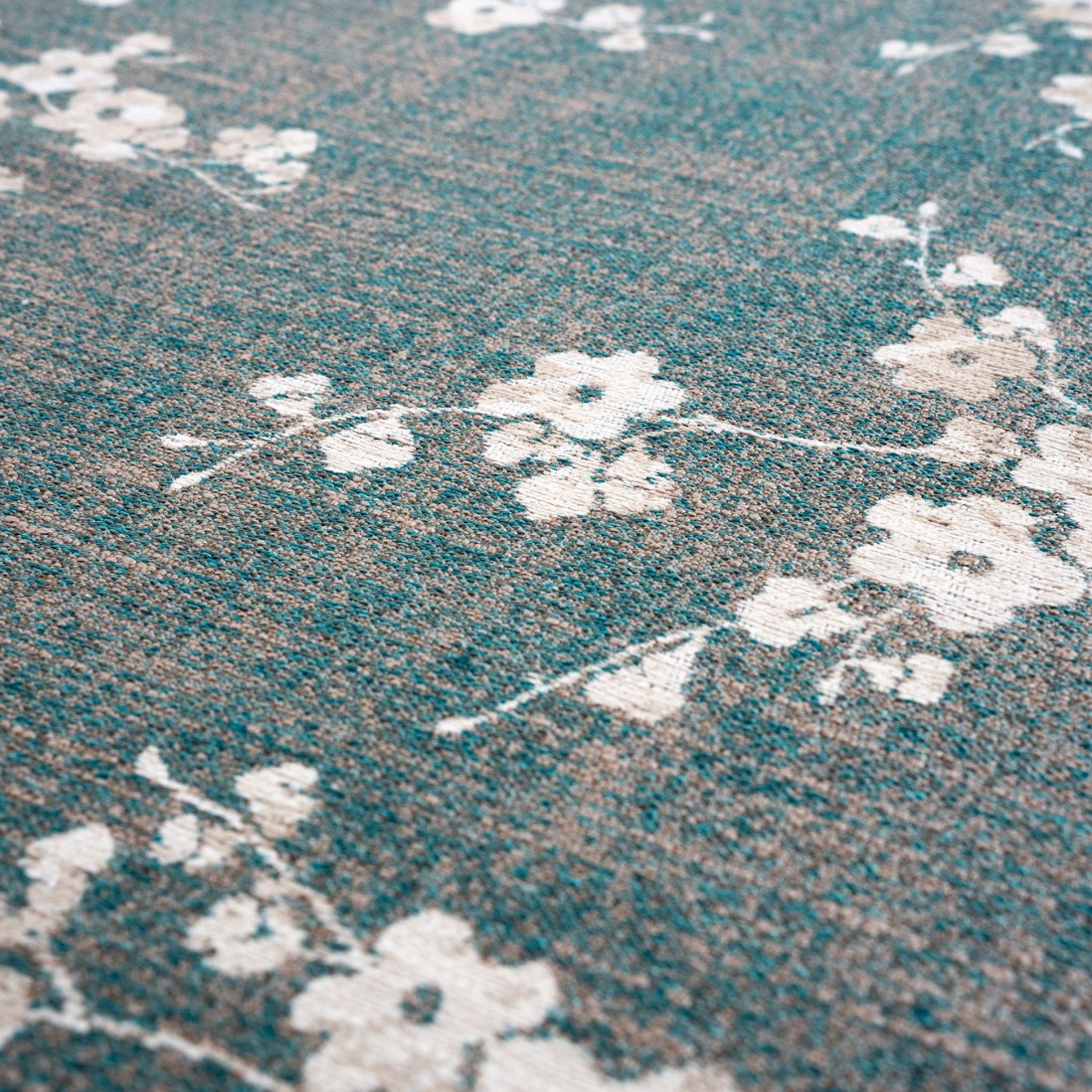 Round Modern Area Rug Almond Chenille 9850 Blue