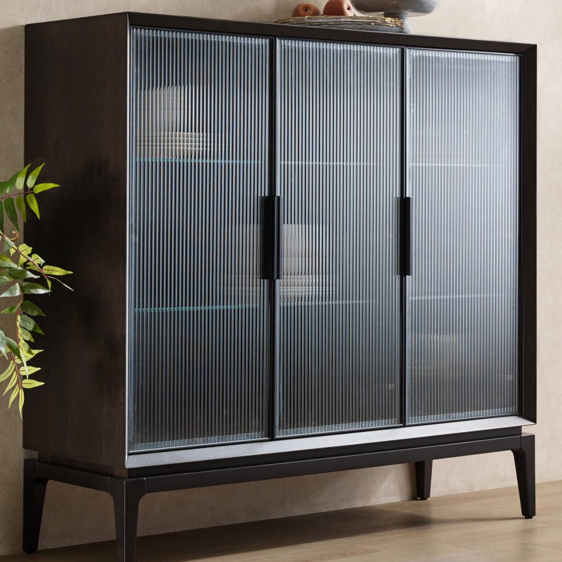 Sideboard in Oak Wood with 3 Glass Doors Orion Black