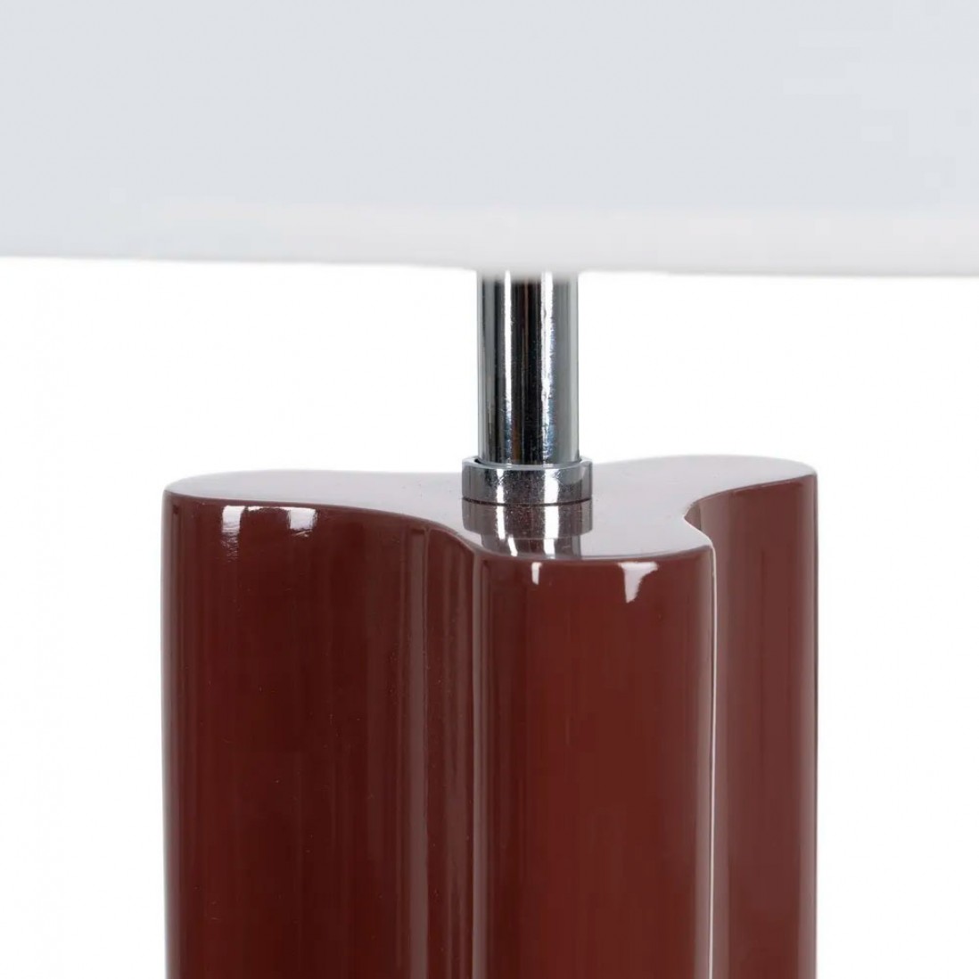 Candeeiro de Mesa de Madeira Lacada 901 Bordeaux