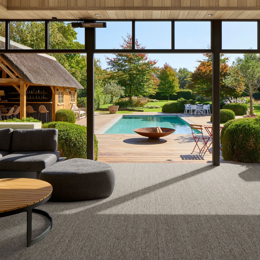 In & Out Custom Rug Ostia 090 Gray
