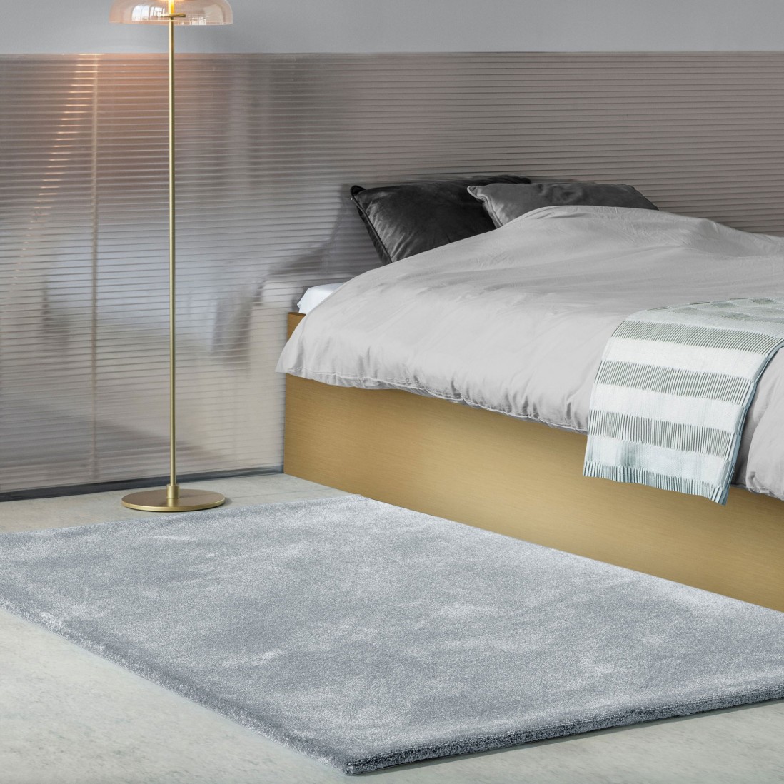 Custom Rug Barletta 094 Gray