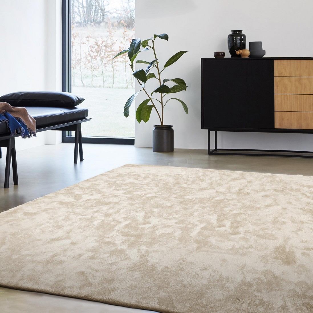 Custom Rug Vicenza 033 Light Beige