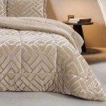 Zora Geometric Double Bed Bedspread with Sherpa Beige