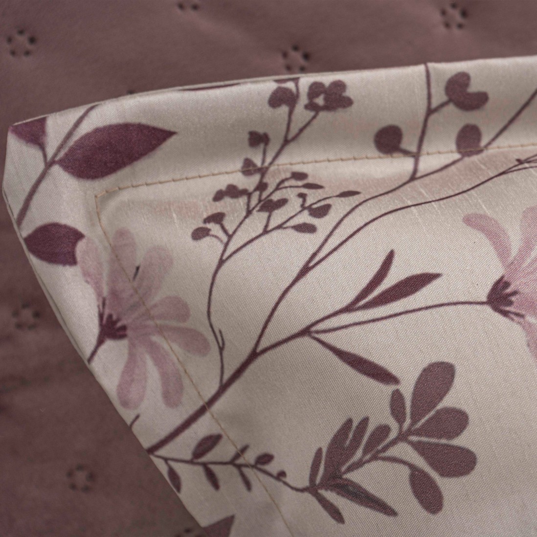 Edredn de Cama Doble Sila Floral Burdeos