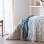 Colcha Cama de Casal Libet Falso Liso Bege Colcha Cama de Casal Libet Falso Liso Bege