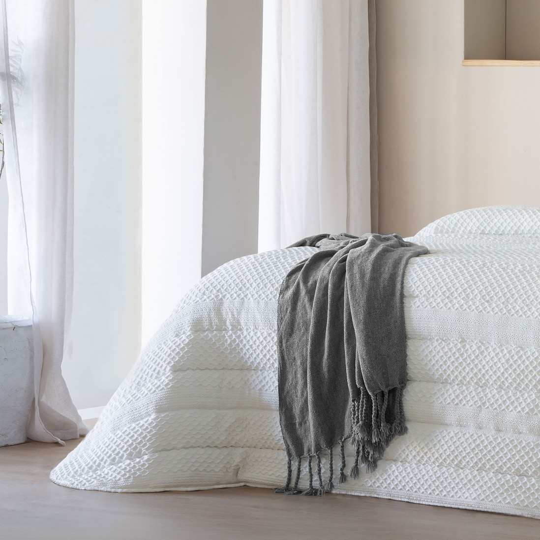 Edredón Cama Doble Lindel Geométrico Blanca Edredón Cama Doble Lindel Geométrico Blanca