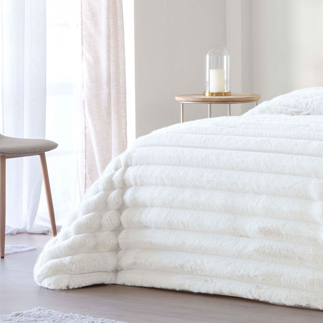 Edredn de Cama Doble Cedric con Sherpa Rayas Blanca