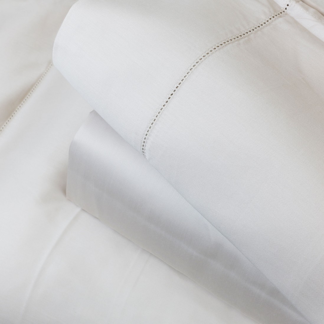 Juego de Sbanas Cama Doble Royal Saten 100% Algodn 4 Piezas Blanco