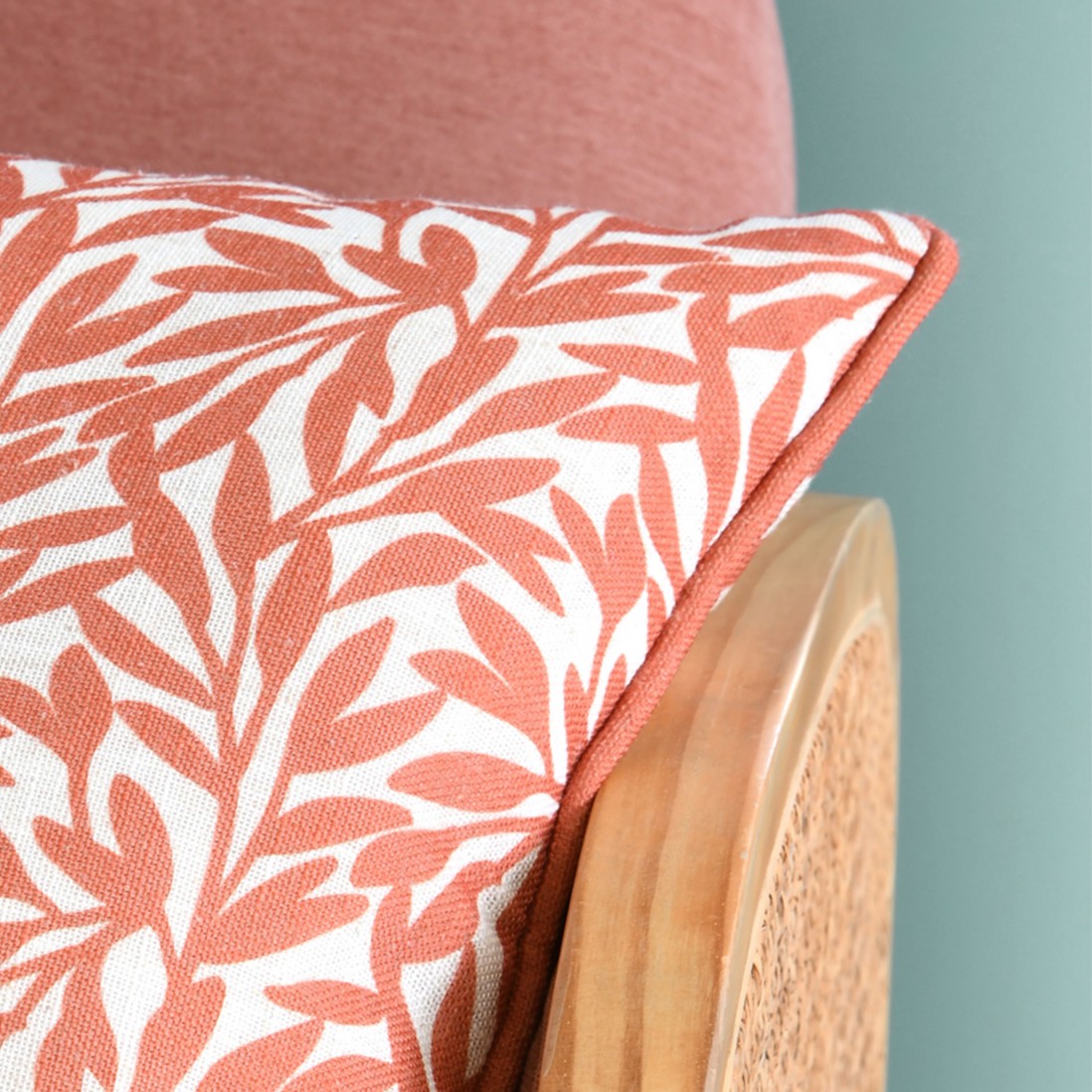 Antillia orange terracotta cushion with floral pattern 40 x 40 cm