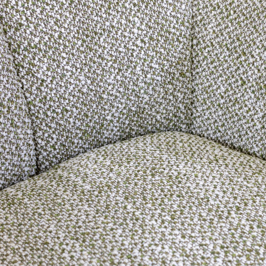 Drava swivel armchair in green chenille