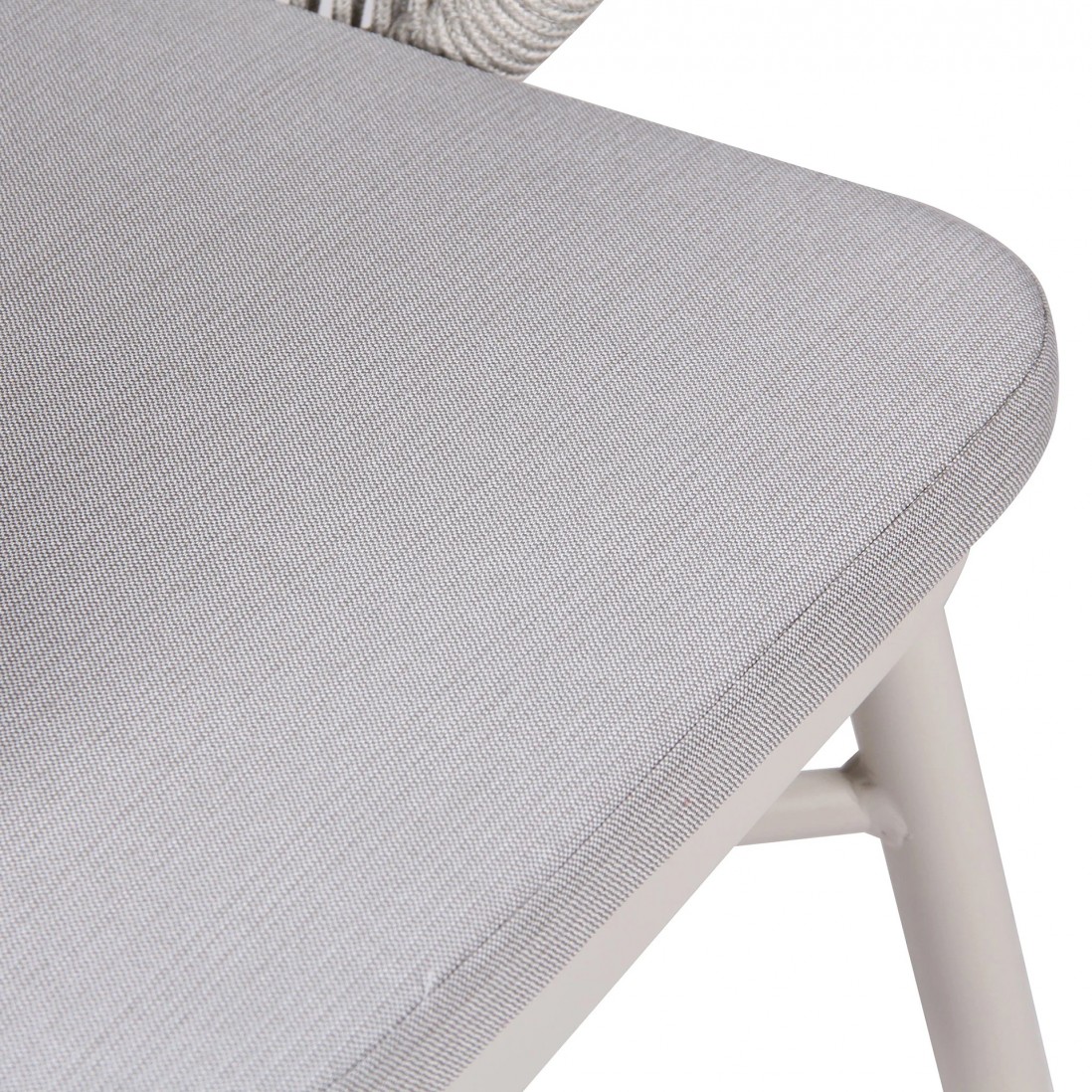 Trebbia light gray stackable outdoor chair in rope and aluminum