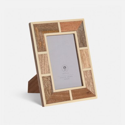 Photo frame 13 x 18 cm 895 in wood and resin Photo frame 13 x 18 cm 895 in wood and resin