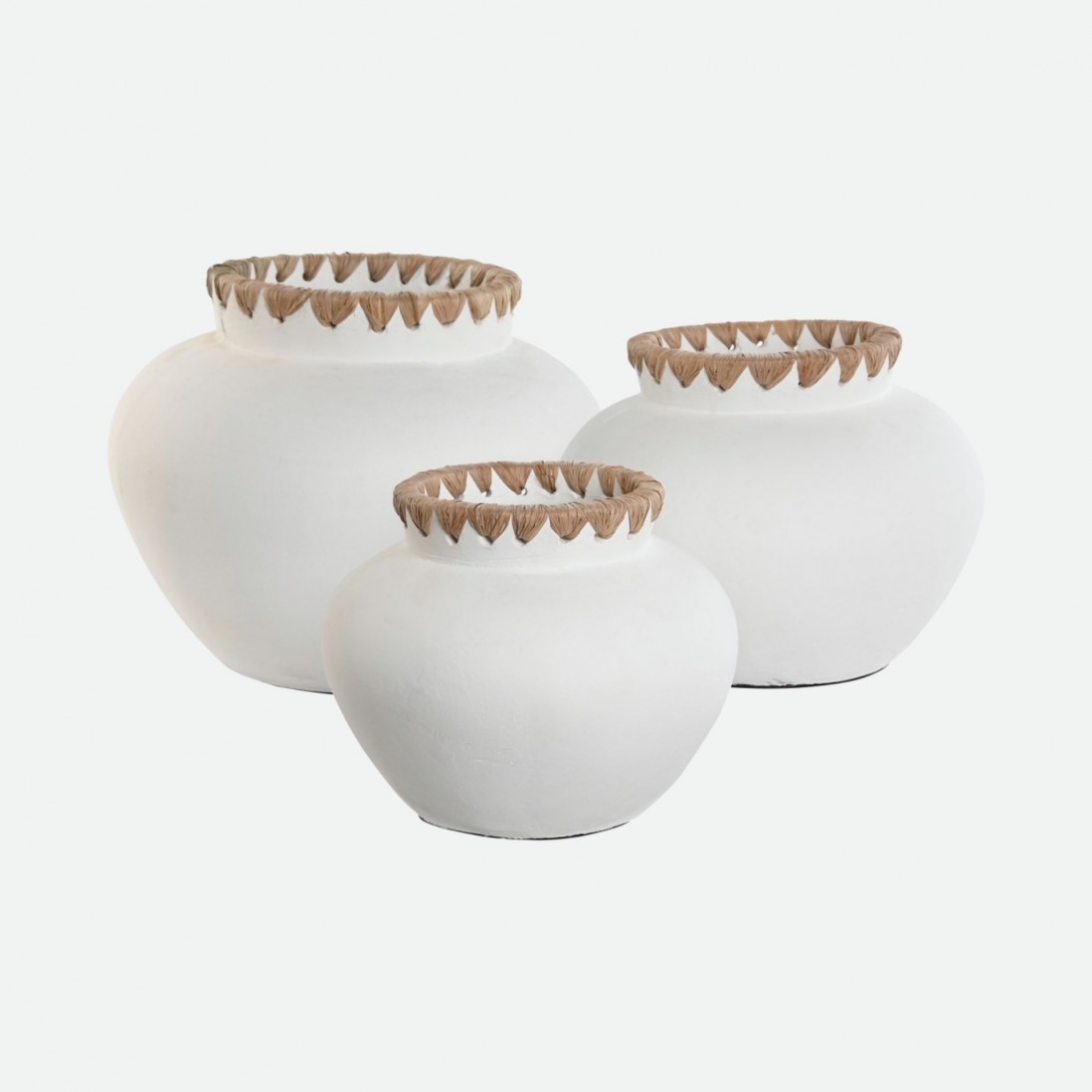 Handmade white jar 213870G in terracotta and raffia