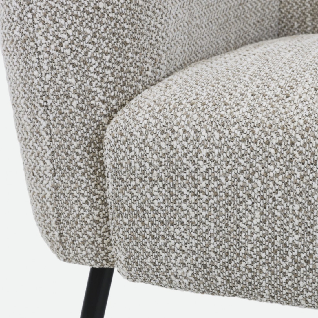 Calcinara armchair in beige chenille with black metal legs
