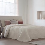 BISET beige double bedspread with wavy texture
