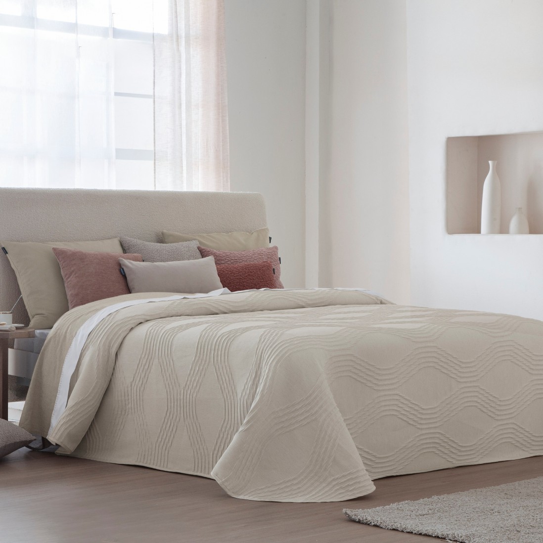 BISET beige double bedspread with wavy texture