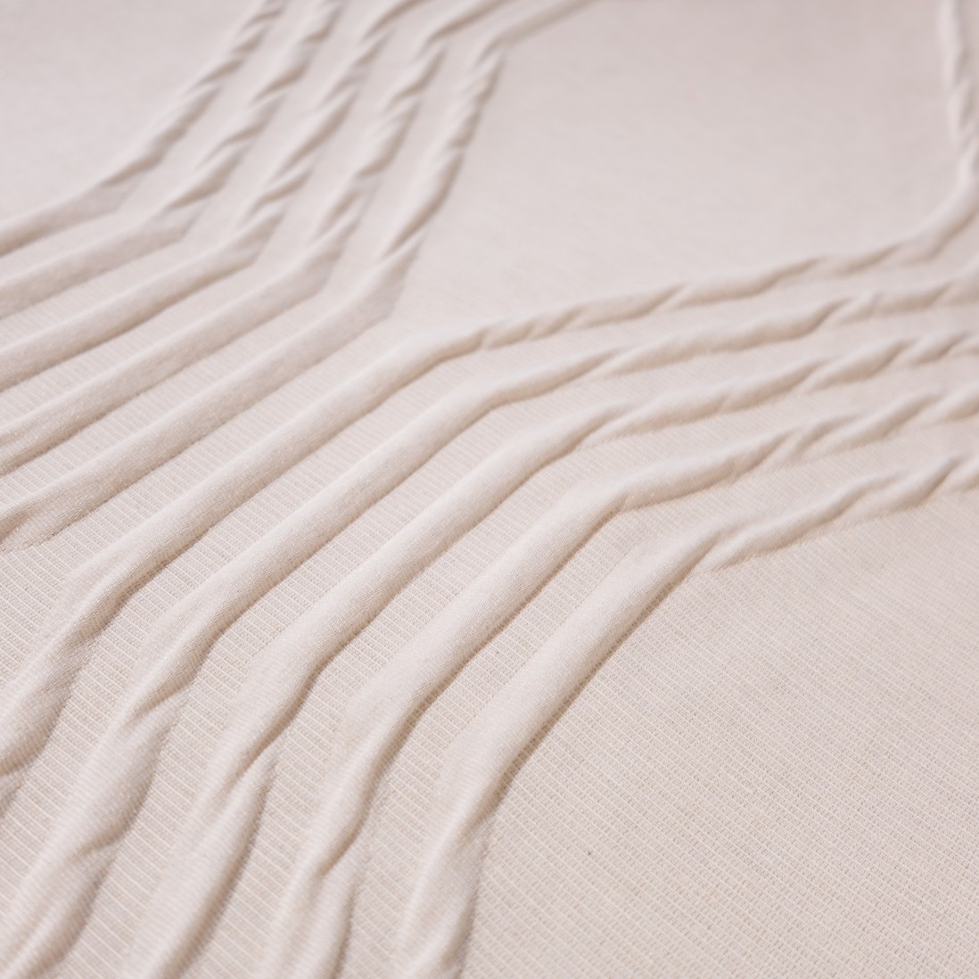 BISET beige double bedspread with wavy texture