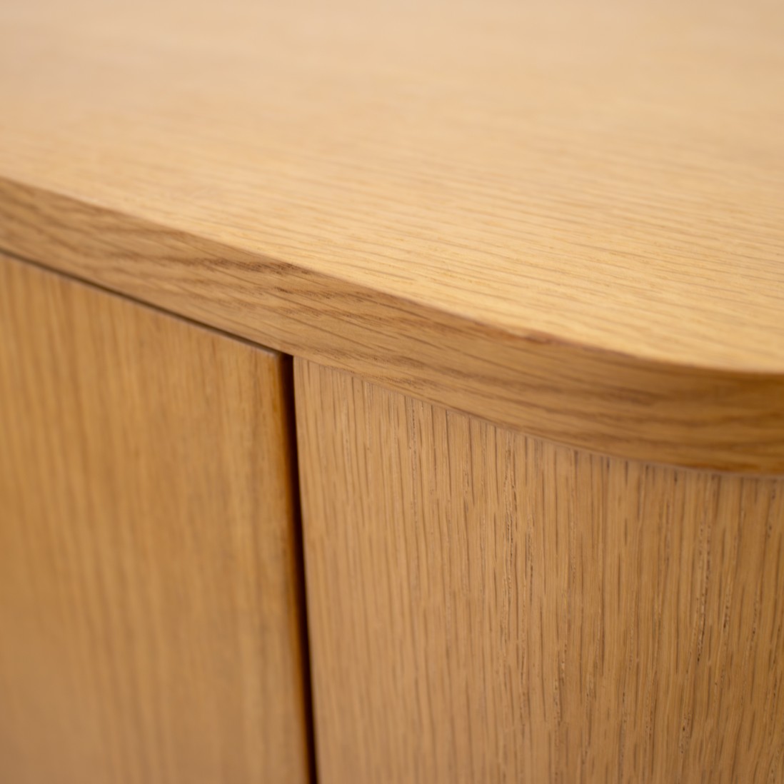 Dommel 4-door oak effect sideboard