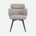 Silla Erdal tapizada en tela taupe claro con patas de metal color caf�
