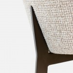 Cadeira Kiel em Tecido Creme e Pernas de Metal Cobre