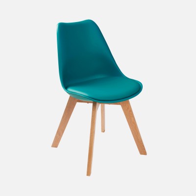 Cadeira estilo n�rdico Scandinave azul estrutura em madeira maci�a faia acabamento natural Cadeira estilo n�rdico Scandinave azul estrutura em madeira maci�a faia acabamento natural